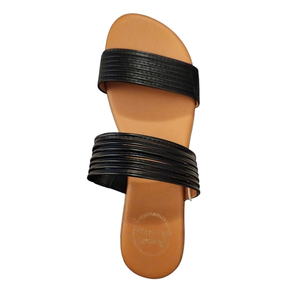 NEW Andre Assous Nabila Featherweights Black Strappy Sandals 8 - Picture 1 of 8